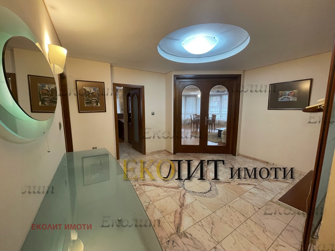 Дава под наем 4-СТАЕН, гр. София, Лозенец, снимка 2 - Апартаменти - 52303981