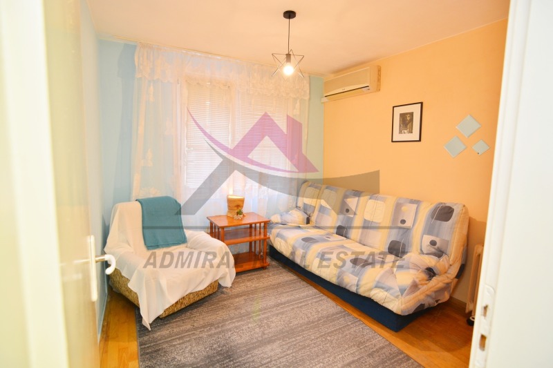 Zu vermieten  2 Schlafzimmer Warna , Sportna zala , 80 qm | 73620705 - Bild [5]