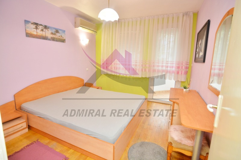 Zu vermieten  2 Schlafzimmer Warna , Sportna zala , 80 qm | 73620705 - Bild [4]