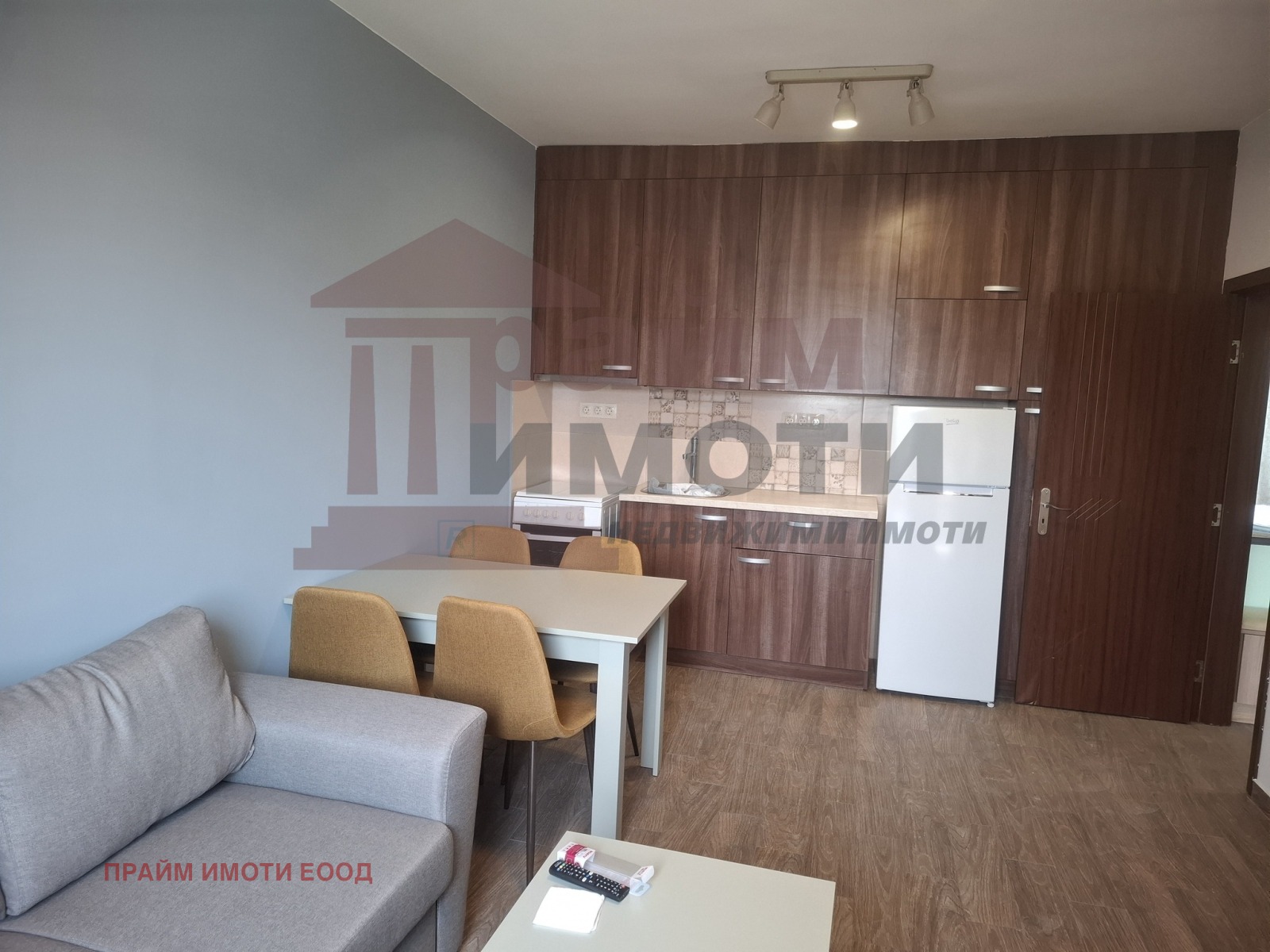 Дава под наем 3-СТАЕН, гр. София, Център, снимка 3 - Апартаменти - 56083625