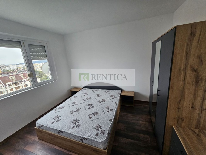 Zu vermieten  3 Schlafzimmer Warna , Okraschna bolniza-Generali , 110 qm | 96933508 - Bild [6]