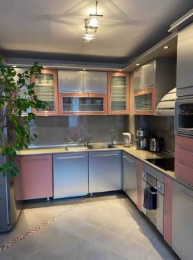 2 soveværelser Zona B-19, Sofia