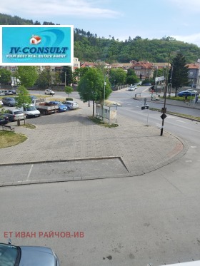 Kancelář Dupnica, oblast Kyustendil 8