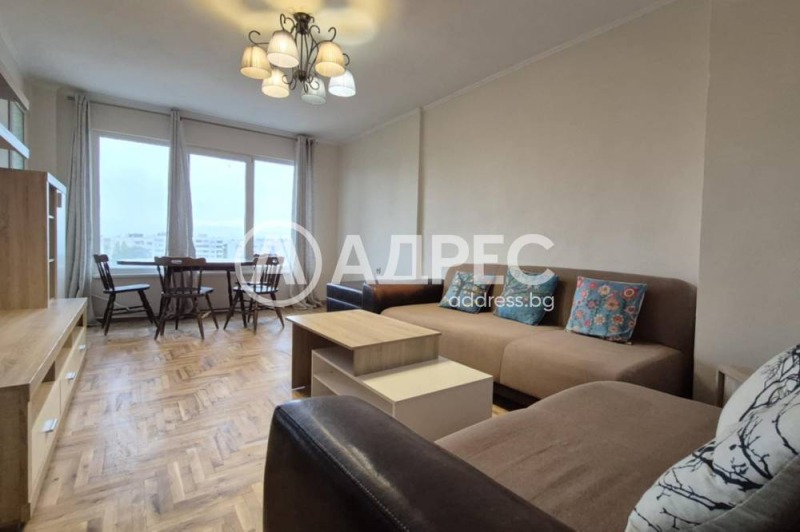 Издаје се  2 спаваће собе Софија , Илинден , 100 м2 | 22639214