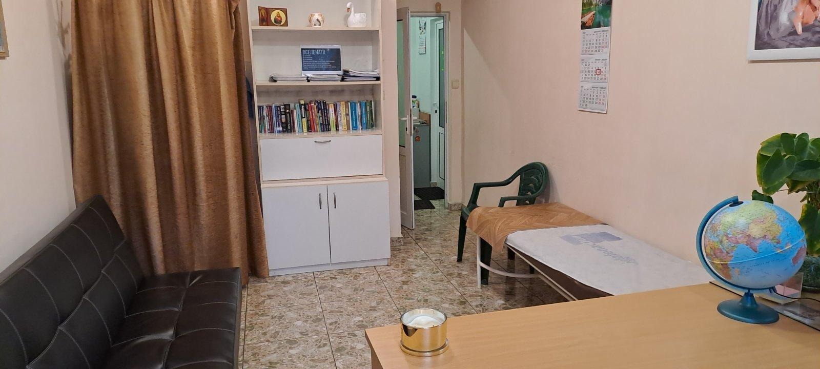 Дава под наем ОФИС, гр. Бургас, Зорница, снимка 3 - Офиси - 52660892