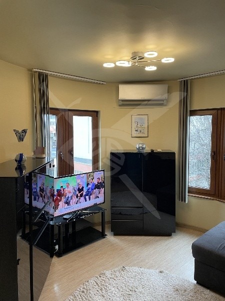 Дава под наем 3-СТАЕН, гр. Бургас, Център, снимка 4 - Апартаменти - 53950602