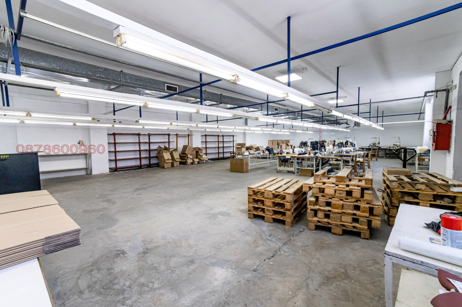 Дава под наем ПРОМ. ПОМЕЩЕНИЕ, гр. Благоевград, Идеален център, снимка 4 - Производствени сгради - 53769050