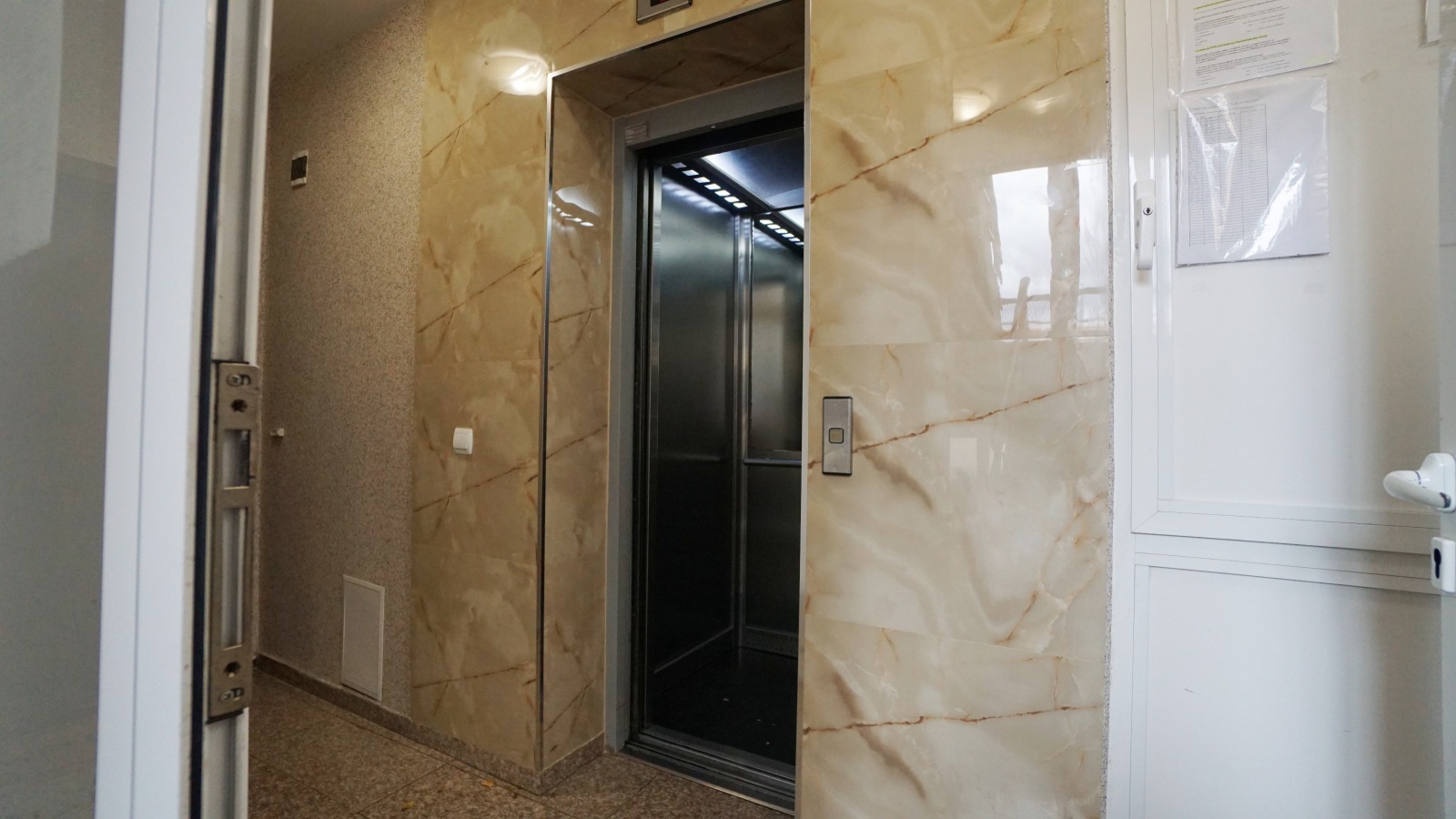 Дава под наем 2-СТАЕН, гр. София, Надежда 2, снимка 7 - Апартаменти - 54603090
