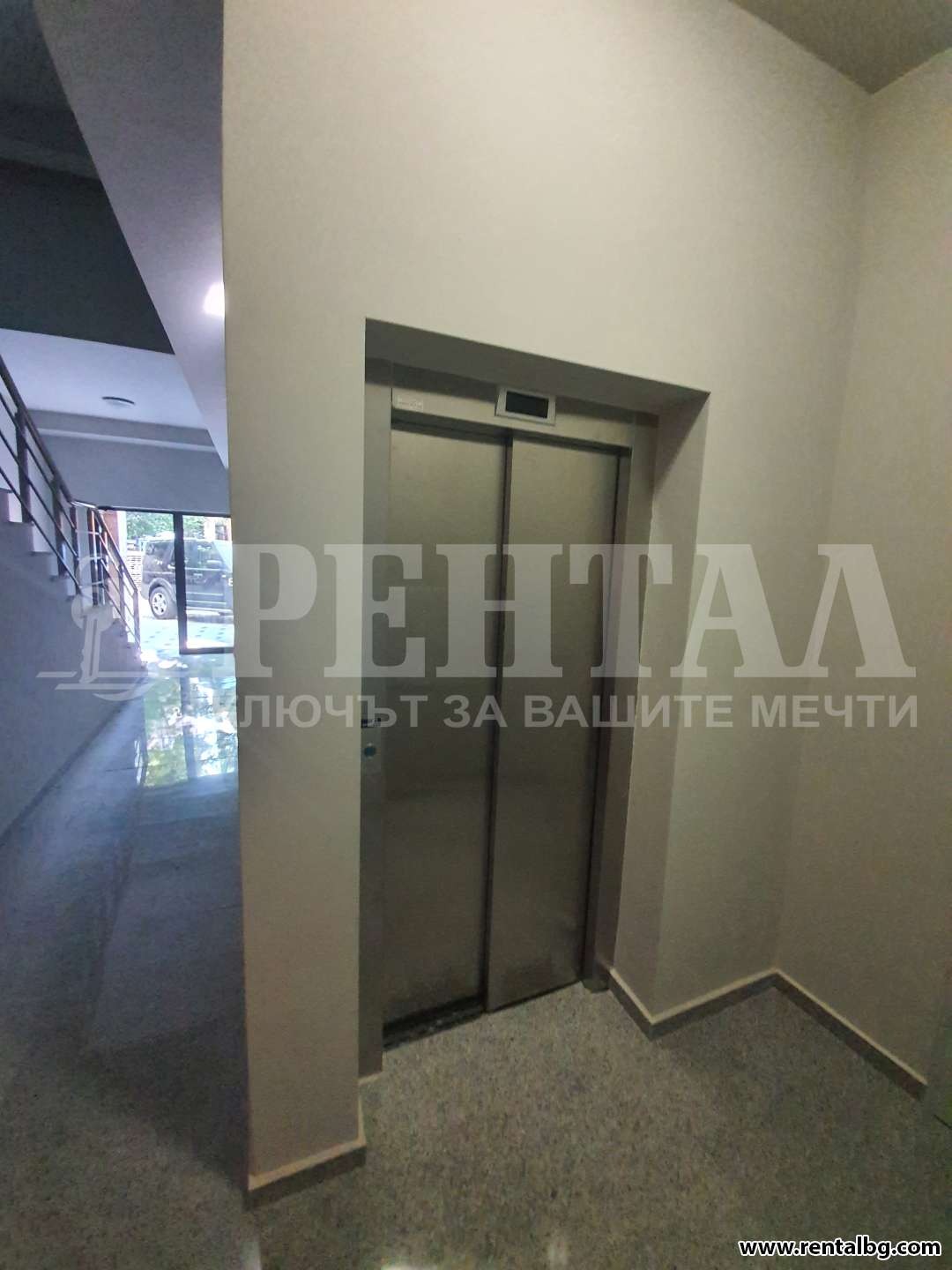 Дава под наем 2-СТАЕН, гр. Пловдив, Център, снимка 13 - Апартаменти - 55940348