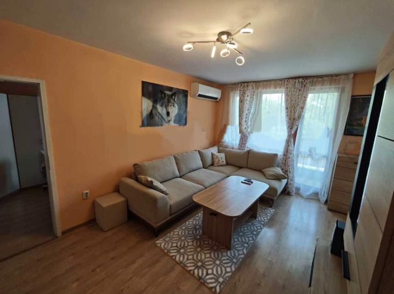 Te huur  1 slaapkamer Sofia , Zona B-19 , 70 m² | 81930293