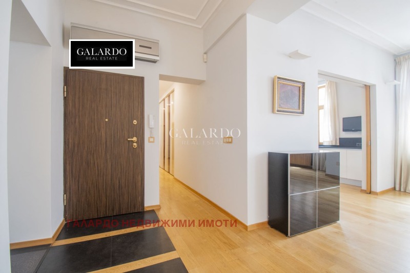 Дава под наем  4-стаен град София , Център , 230 кв.м | 80971227 - изображение [12]