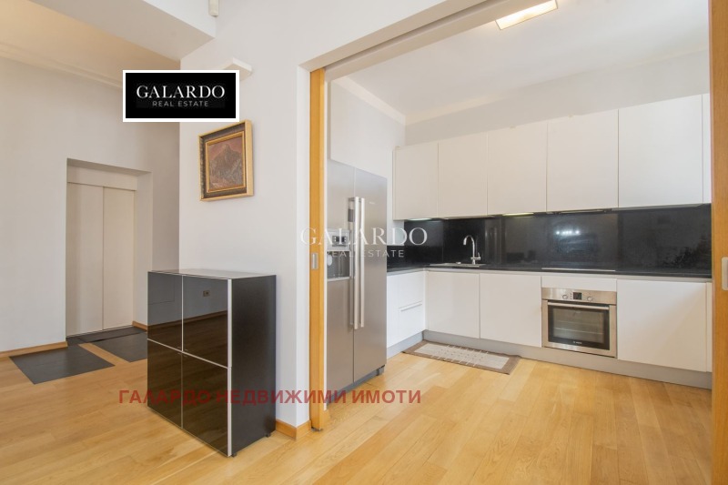 Дава под наем  4-стаен град София , Център , 230 кв.м | 80971227 - изображение [5]