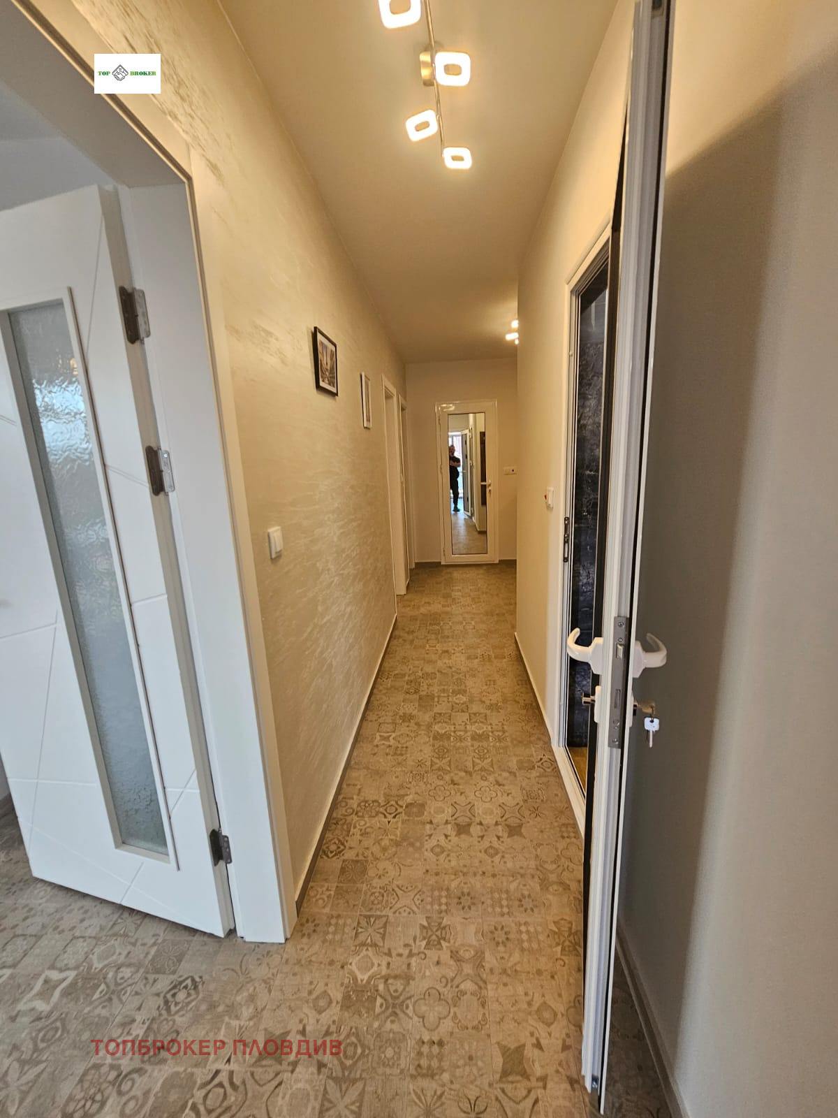 Дава под наем 4-СТАЕН, гр. Пловдив, Христо Смирненски, снимка 9 - Апартаменти - 53919675