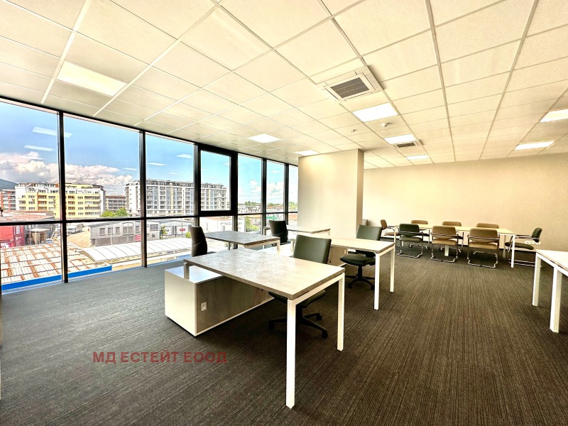 A louer  Bureau Sofia , Malinova dolina , 234 m² | 35037016