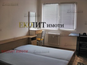 3 Schlafzimmer Dianabad, Sofia 6