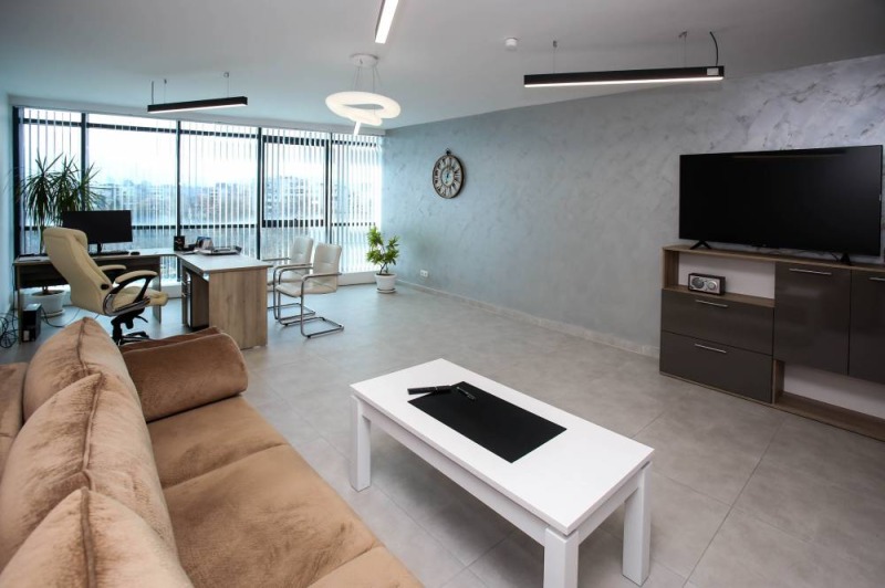 Te huur  Kantoor Sofia , Chadzji Dimitar , 180 m² | 71803320 - afbeelding [5]
