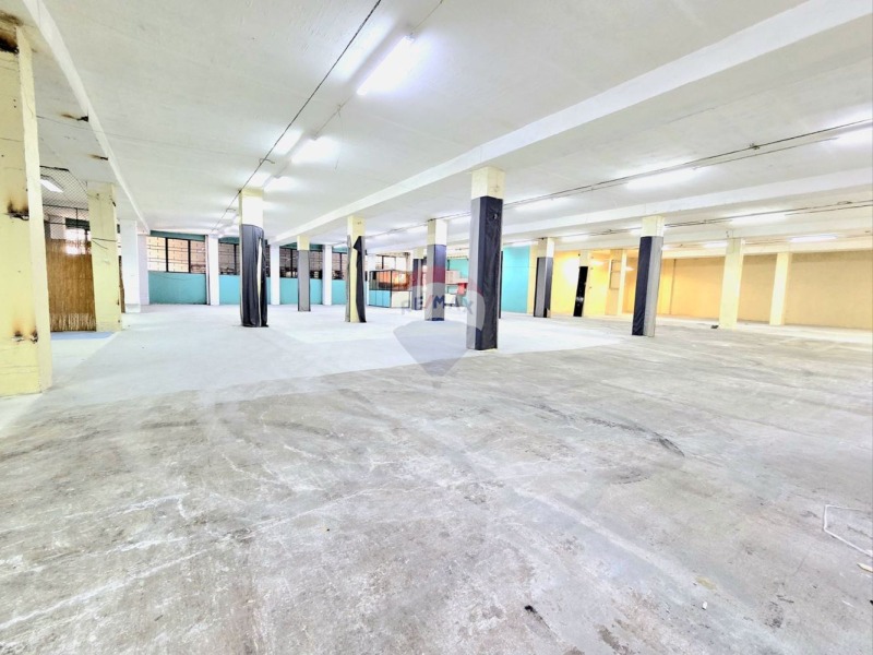 Дава под наем СКЛАД, гр. Варна, Възраждане 4, снимка 7 - Складове - 52156126