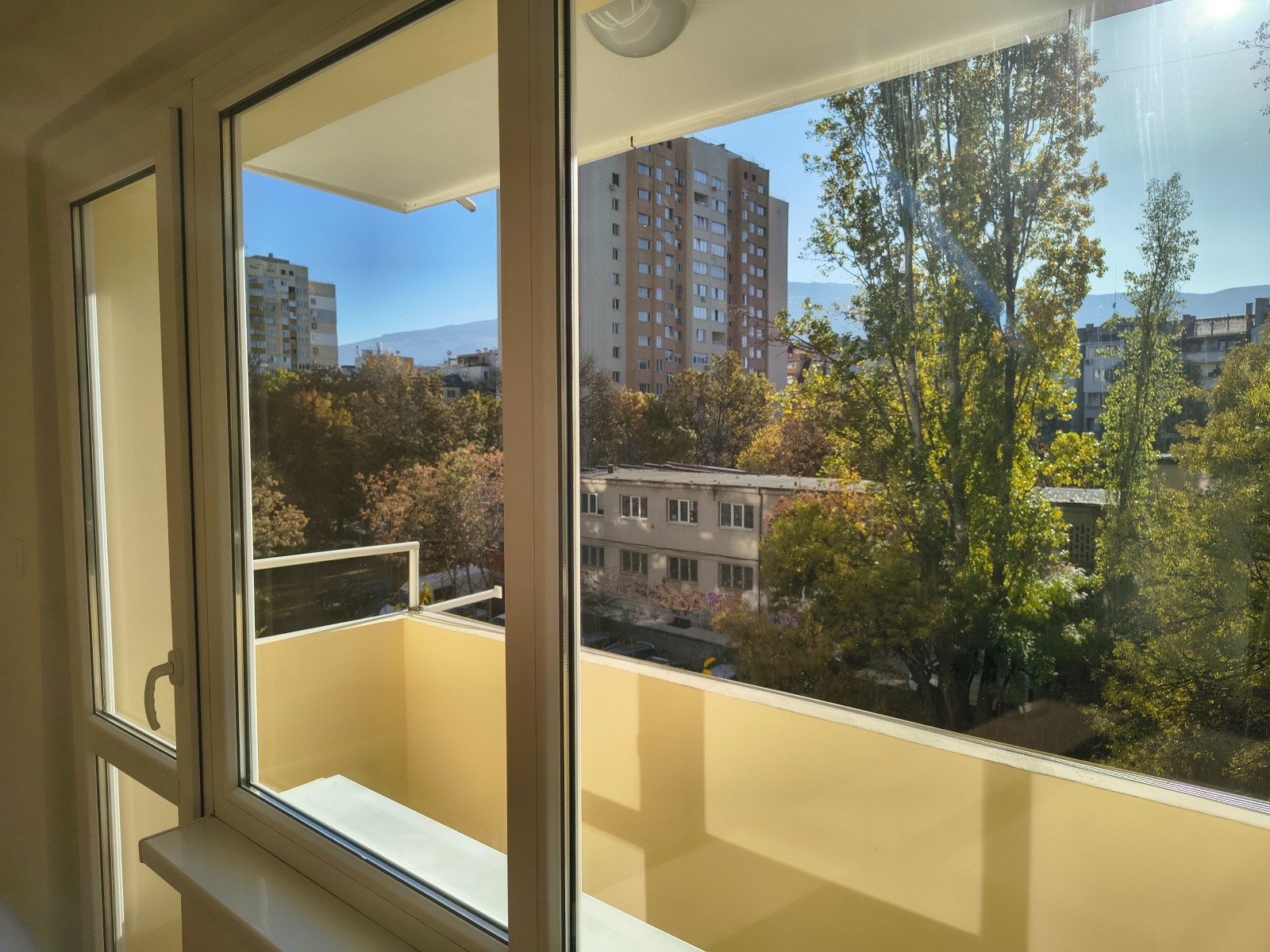 Дава под наем 3-СТАЕН, гр. София, Иван Вазов, снимка 15 - Апартаменти - 53842494