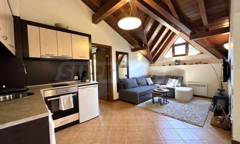 Дава под Наем 2-СТАЕН в област Благоевград, гр. Разлог - 75 кв.м / 650 € » 1 271.29 лв., СУПРИММО ОФИСИ В СТРАНАТА