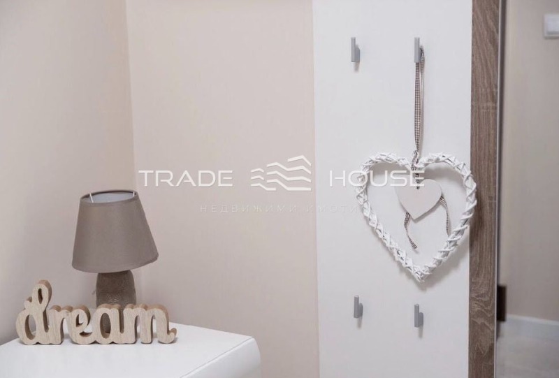 For Rent  1 bedroom Plovdiv , Kamenitsa 2 , 70 sq.m | 48869453 - image [6]