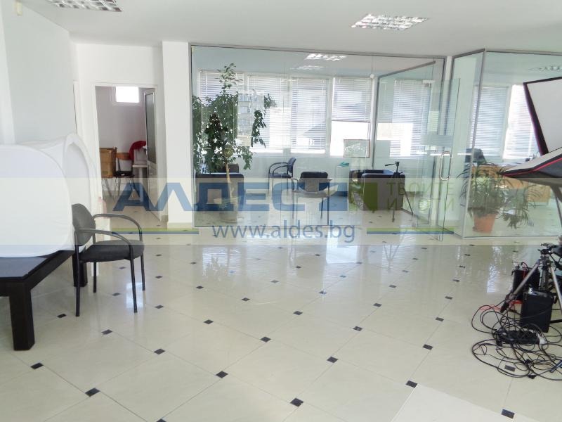 Дава под наем ОФИС, гр. София, Свобода