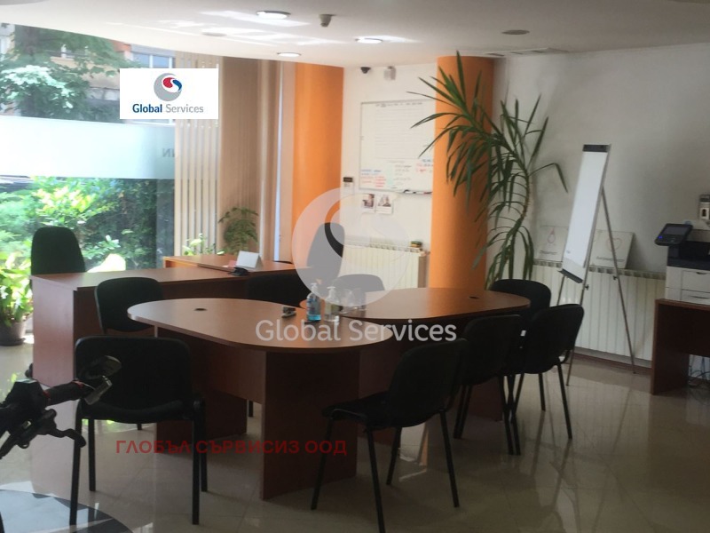 Дава под Наем ОФИС в град София, Изток - 160 кв.м / 1 700 € » 3 324.91 лв., ГЛОБЪЛ СЪРВИСИЗ ООД