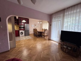 2 спаваће собе Конфуто, Варна