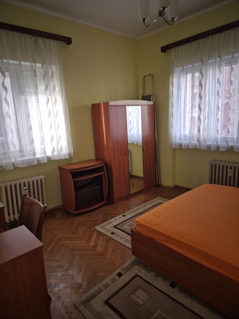 Do wynajęcia  1 sypialnia Sofia , Doktorski pametnik , 70 mkw | 33348877 - obraz [4]