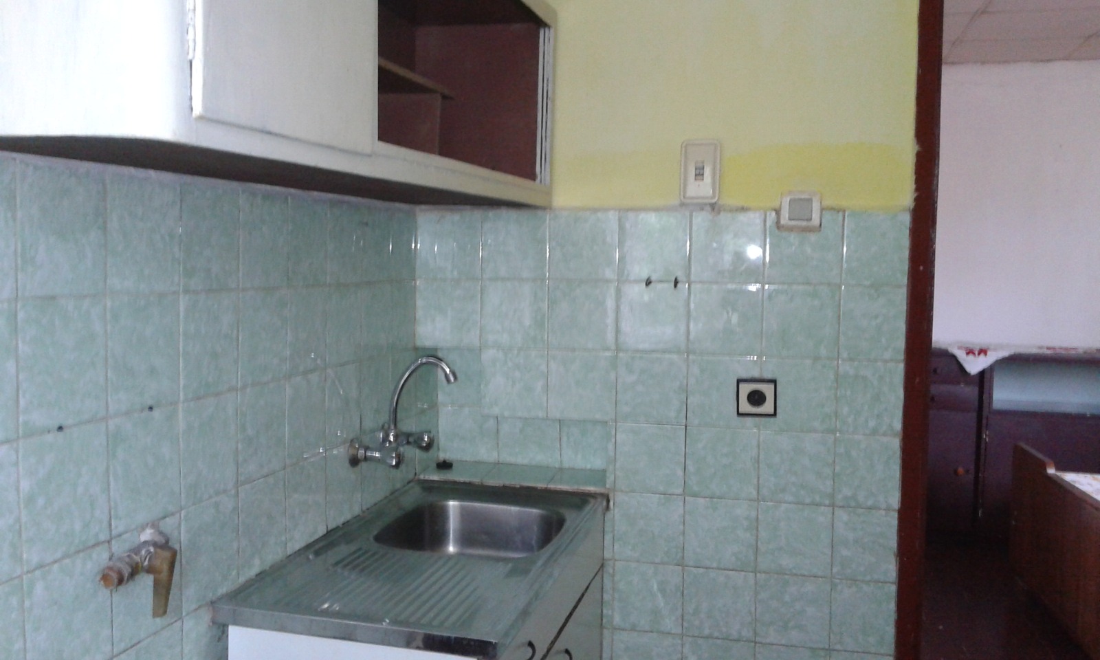 Дава под наем КЪЩА, гр. София, Бенковски, снимка 7 - Къщи - 54787365