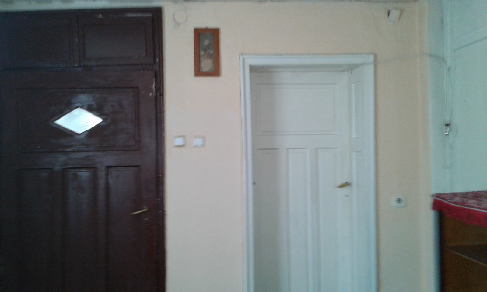 Дава под наем КЪЩА, гр. София, Бенковски, снимка 2 - Къщи - 54787365