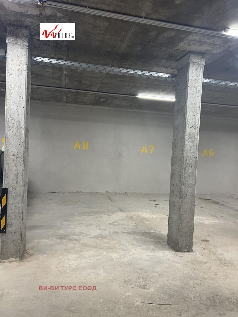 Дава под Наем ПАРКОМЯСТО в град София, Манастирски ливади - 18 кв.м / 150 € » 293.37 лв., ВИ-ВИ ТУРС ЕООД