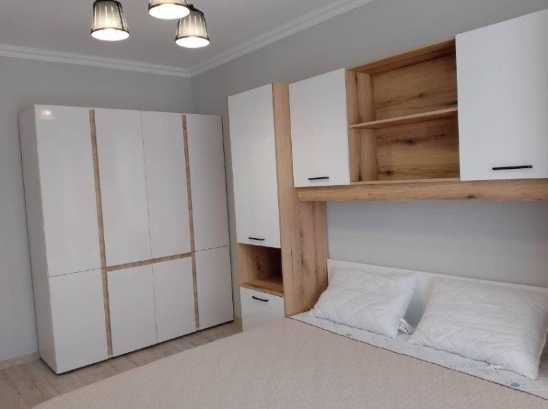 Zu vermieten  1 Schlafzimmer Warna , Wazraschdane 4 , 55 qm | 19675136 - Bild [4]