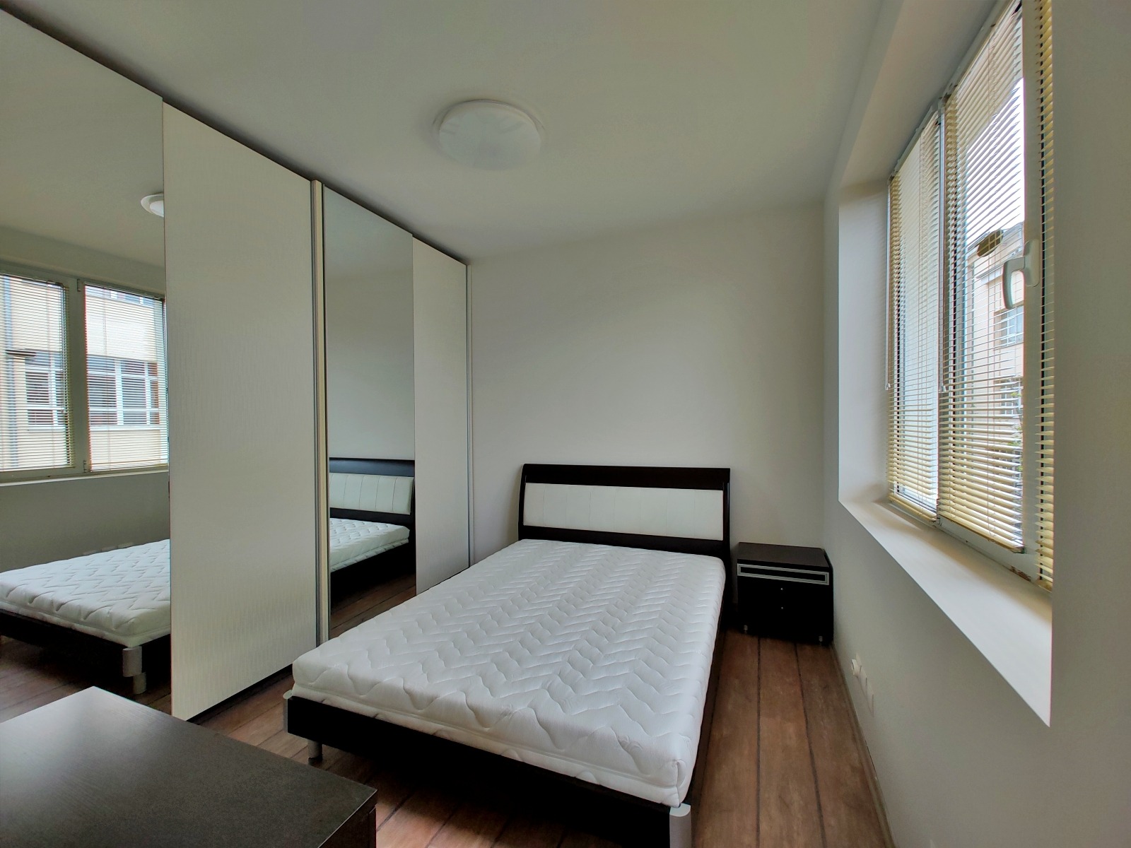 Дава под наем 3-СТАЕН, гр. София, Оборище, снимка 5 - Апартаменти - 54281605