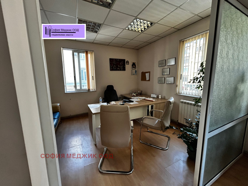 Дава под наем  Офис град София , Център , 73 кв.м | 12102949