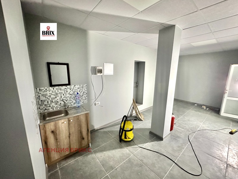 K pronájmu  Bar; Kavárna Ruse , Družba 3 , 160 m2 | 64071095 - obraz [3]