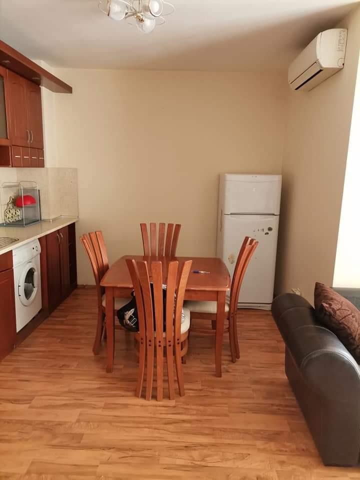 Дава под нем  2-стаен, град София, Зона Б-18 •  625 EUR • ID 87681842 — holmes.bg - [1] 