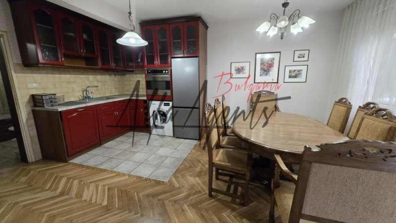 Дава под наем 3-СТАЕН, гр. Варна, Конфуто