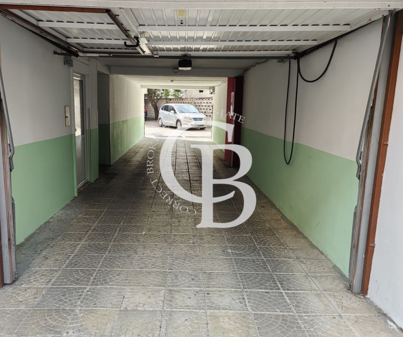 Προς ενοικίαση  Γκαράζ Βαρνα , Πογρεβη , 35 τ.μ | 38145813