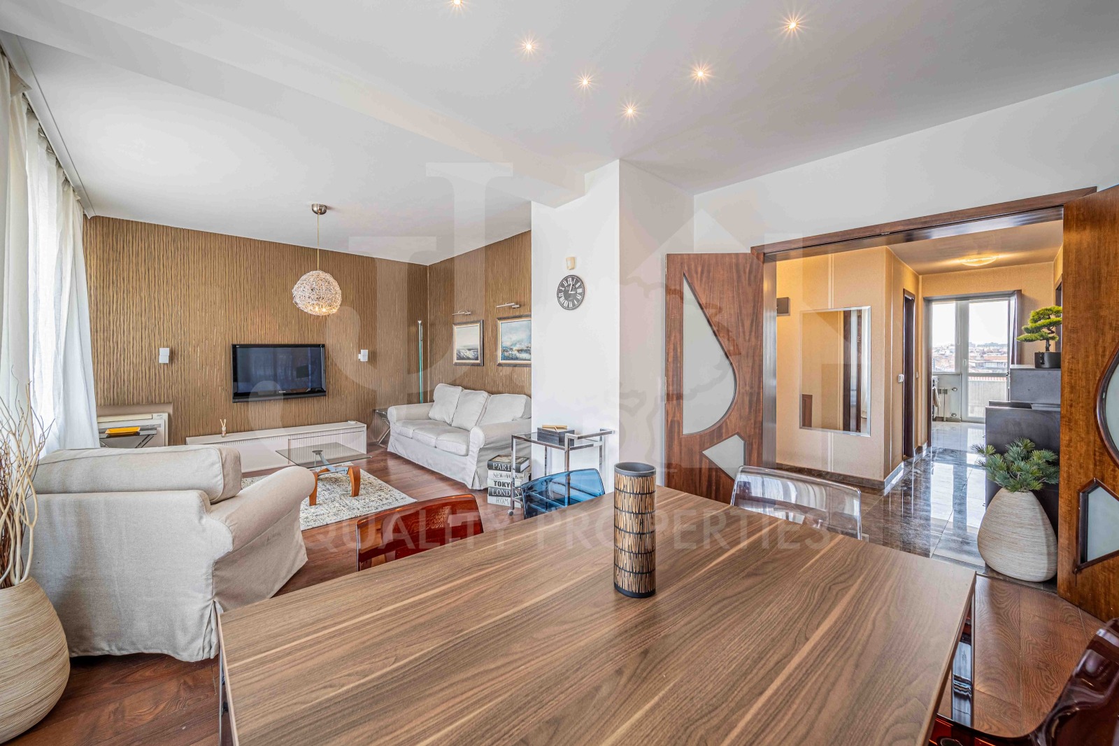 Дава под наем 3-СТАЕН, гр. София, Център