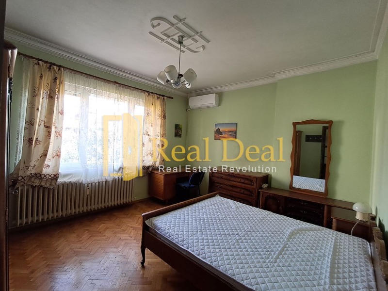 Издаје се  2 спаваће собе Софија , Центар , 100 м2 | 44112885 - слика [5]