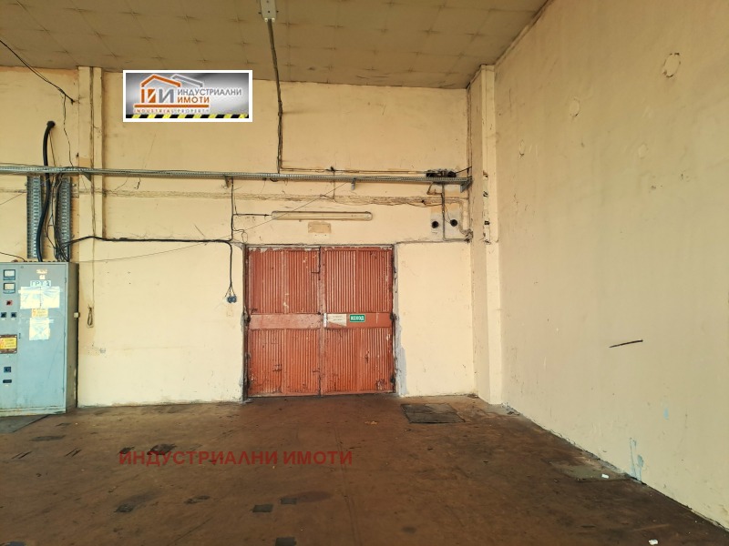 Дава под наем ПРОМ. ПОМЕЩЕНИЕ, гр. Пловдив, Индустриална зона - Тракия, снимка 2 - Производствени сгради - 50081676