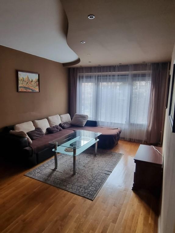 Издаје се  2 спаваће собе Софија , Младост 4 , 88 м2 | 51351209