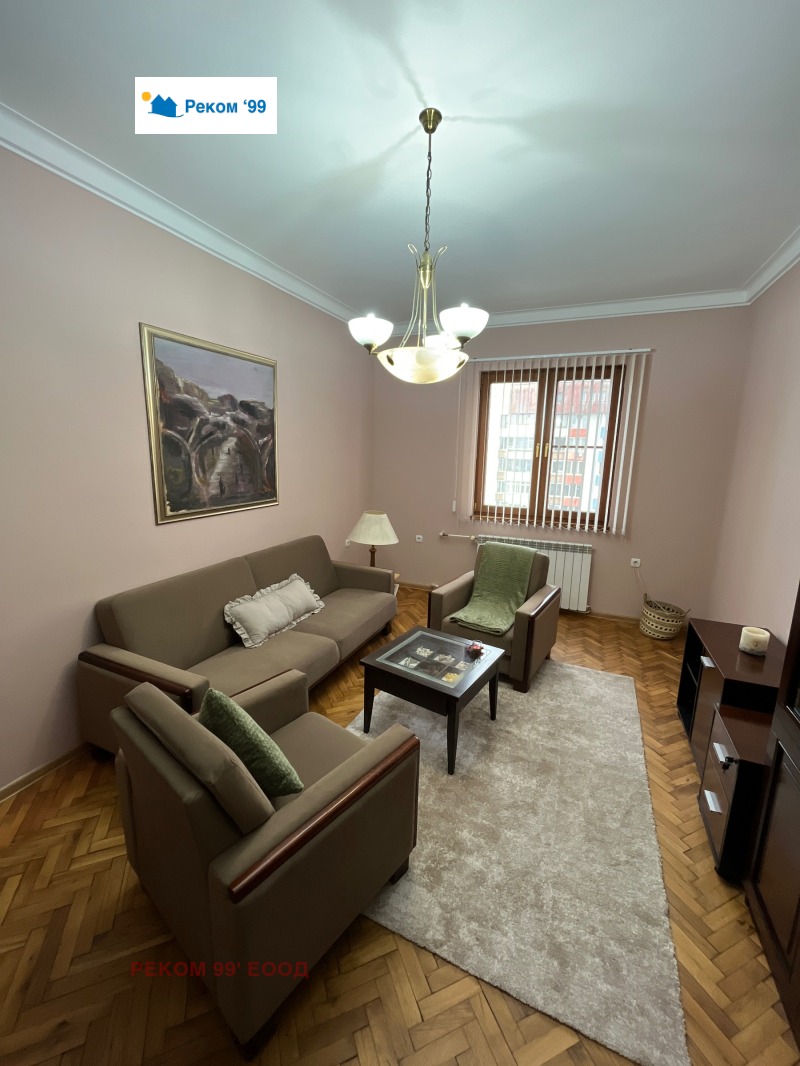 En renta  1 dormitorio Sofia , Tsentar , 80 metros cuadrados | 41856681