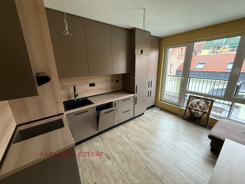 Zu vermieten  1 Schlafzimmer Sofia , Doktorski pametnik , 60 qm | 28400506 - Bild [2]