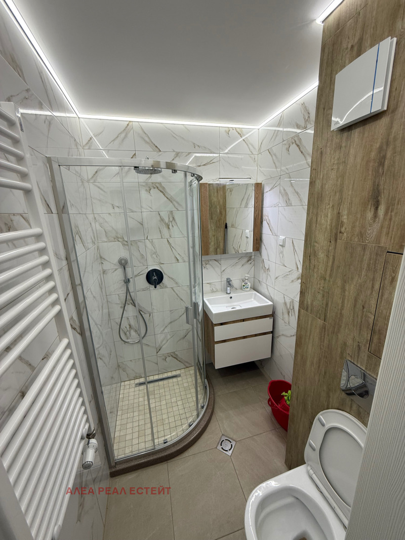 Zu vermieten  1 Schlafzimmer Sofia , Doktorski pametnik , 60 qm | 28400506 - Bild [6]