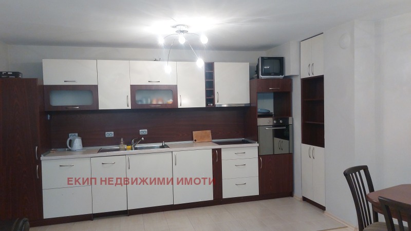 Дава под наем 2-СТАЕН, гр. София, Център