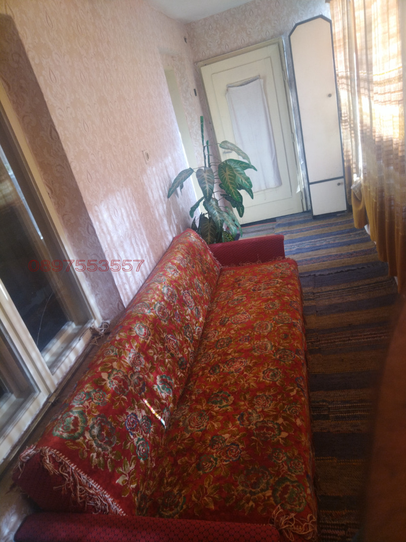 Дава под наем КЪЩА, гр. Разград, Абитрус, снимка 5 - Къщи - 52795121