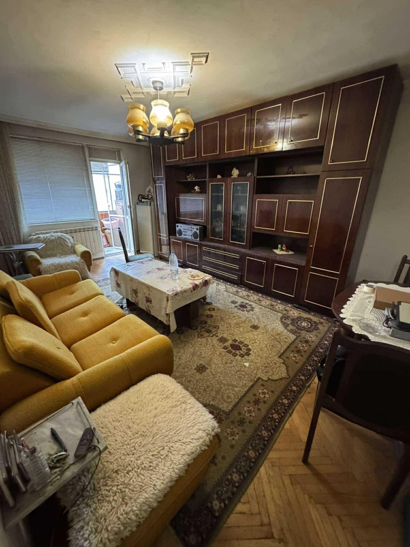 Para alugar  1 quarto Plovdiv , Gagarin , 60 m² | 53670435 - imagem [2]