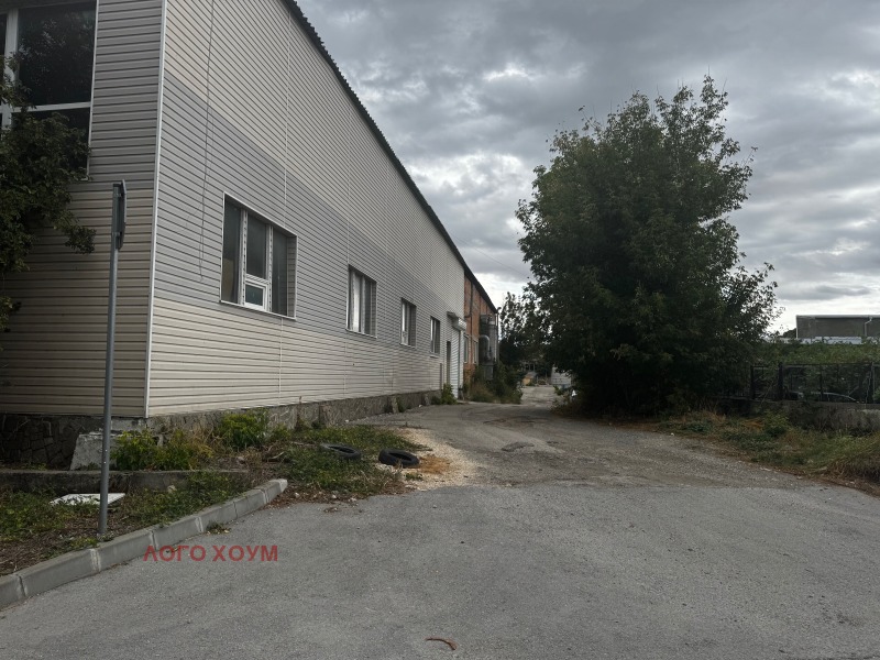 Дава под наем ПРОМ. ПОМЕЩЕНИЕ, гр. Добрич, Промишлена зона - Север, снимка 2 - Производствени сгради - 52345244