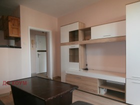 Studio Baniszora, Sofia